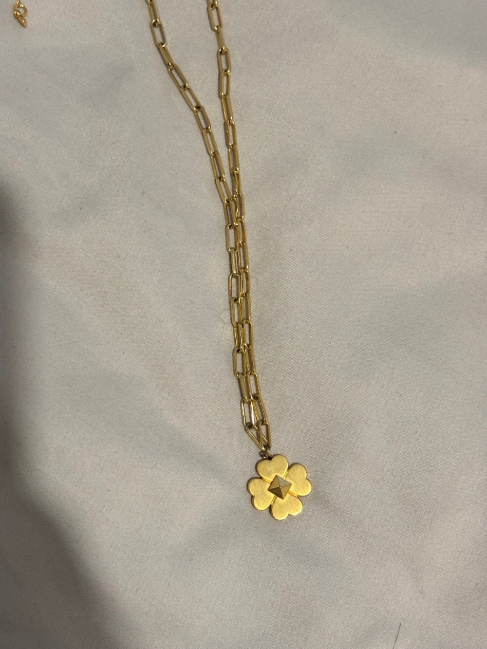 Kate spade- spade flower necklace